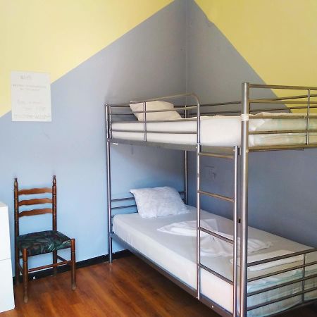 Hostel Compass Burgas Extérieur photo